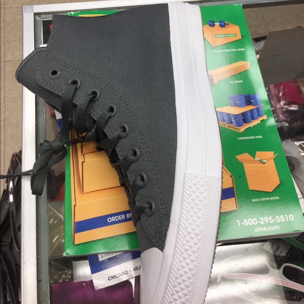 Authentic Grey  converse - Picture 12 of 12